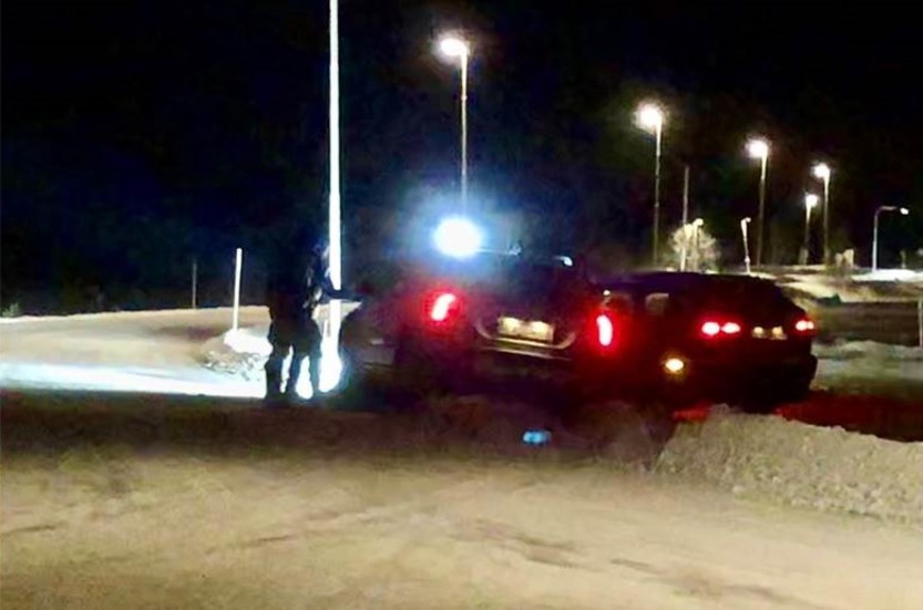 Männen körde i diket på fredagskvällen och kunde gripas på platsen.