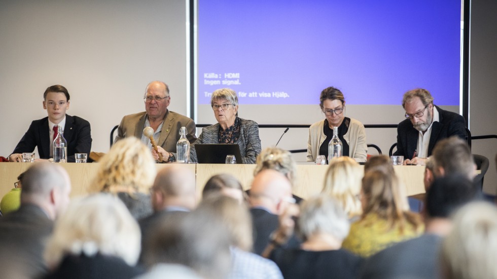 Regionfullmäktige är mer intressant än man kan tro. Förutom att debatten väcker känslor så vet man aldrig hur besluten kommer att bli i förhand.