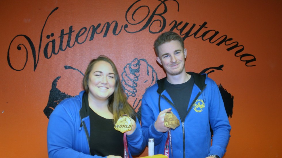 Lovisa Wahlström tog guld och Robin Wahlström brons i respektive proklass när armbrytar-VM avgjordes i Rumia, Polen. Det är det bästa de gjort i livet.