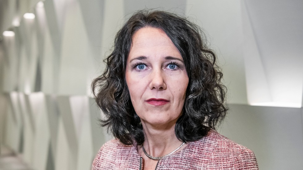 – Det jag ser i finansvärlden och företagsvärlden nu är mycket obehagligt. Att stänga ner länder som vi gör kommer att få förödande ekonomiska konsekvenser om vi fortsätter, säger Annika Winsth, chefsekonom på Nordea.