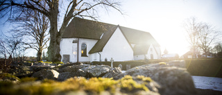  Hukar sig prästen får folkvalda ta till orda