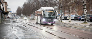 Skellefteå buss stänger framdörrarna