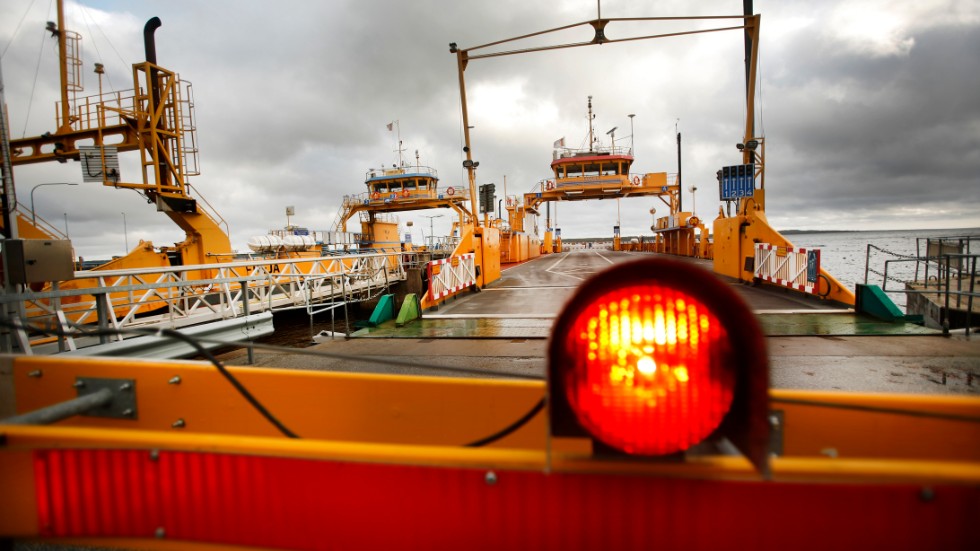 Trafikverket och Region Gotland ska gemensamt ta fram en avsiktsförklaring om det fortsatta arbetet med Fåröförbindelsen.
