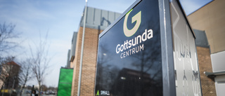 Försäljningen av Gottsunda centrum på is