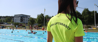 Badet håller öppet en extra vecka