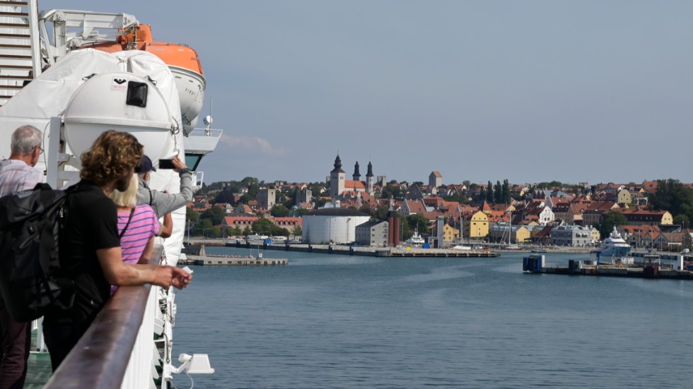 Hur många kommer ha råd att åka till, eller från, Gotland de närmaste åren om regeringen inte hittar någon lösning på de kraftigt stigande färjepriserna?