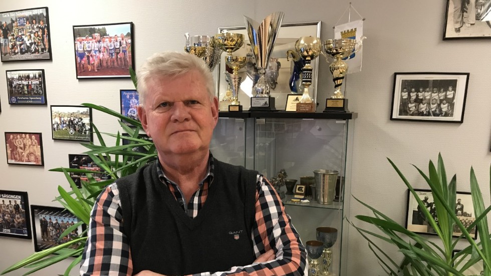 Piraternas ordförande Thomas Wahlström berättar att förarkostnaderna sänkts med 40 procent till i år. Men nu är klubbens verksamhet ändå hotad.