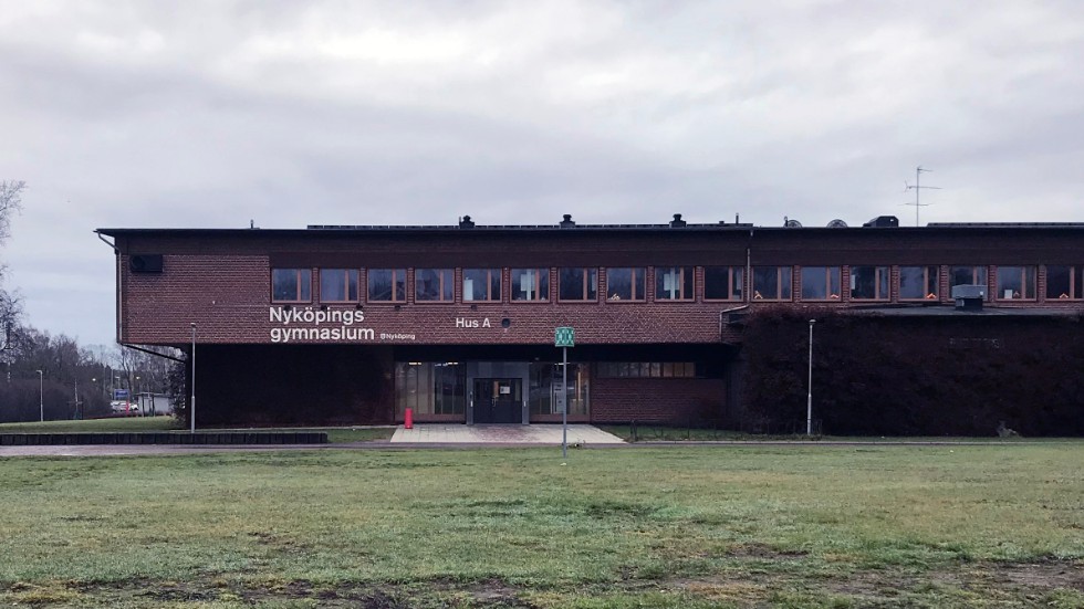 Gymnasieskolorna i Nyköping får titta på alternativa lösningar när det är dags för Öppet hus.