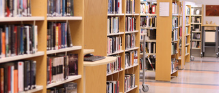 Färre skolbibliotekarier väckte nya protester