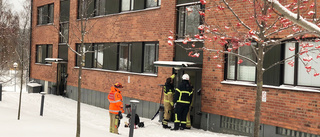 Larm om brand i flerfamiljshus