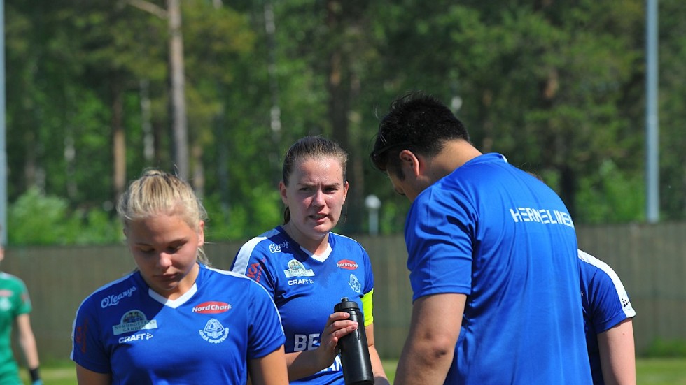 Sofie Benzler gjorde ett av målen när Luleå SK vann med 7–1.