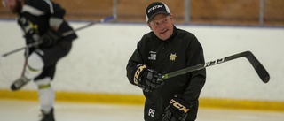 Värmebölja i helgen- dags för hockeyträning: "Perfekt att gå in och svalka sig lite"