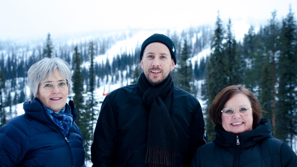Gällivares tre kommunalråd Jeanette Wäppling (V), Henrik Ölvebo (MP) och Birgitta Larsson (S).