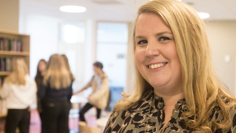 Rektor Caroline Bergström är djupt imponerad av resultatet av elevernas och lärarnas möda.