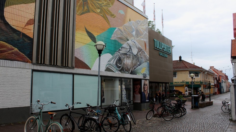 Förtjänar Galleria Tullporten i Västervik att bli korad till Sveriges fulaste byggnad genom tiderna?