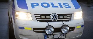 Person hoppade in taket på personbil