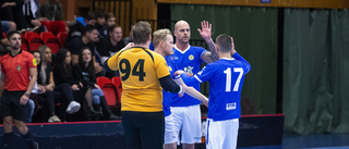 Mycket kamp och dramatik i futsalderbyt