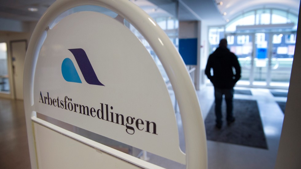 Ju djupare krisen blir, desto större risk att ett stort och meningslöst utanförskap slår rot.