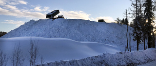 Förare fick frakturer i tån efter olycka på snötippen