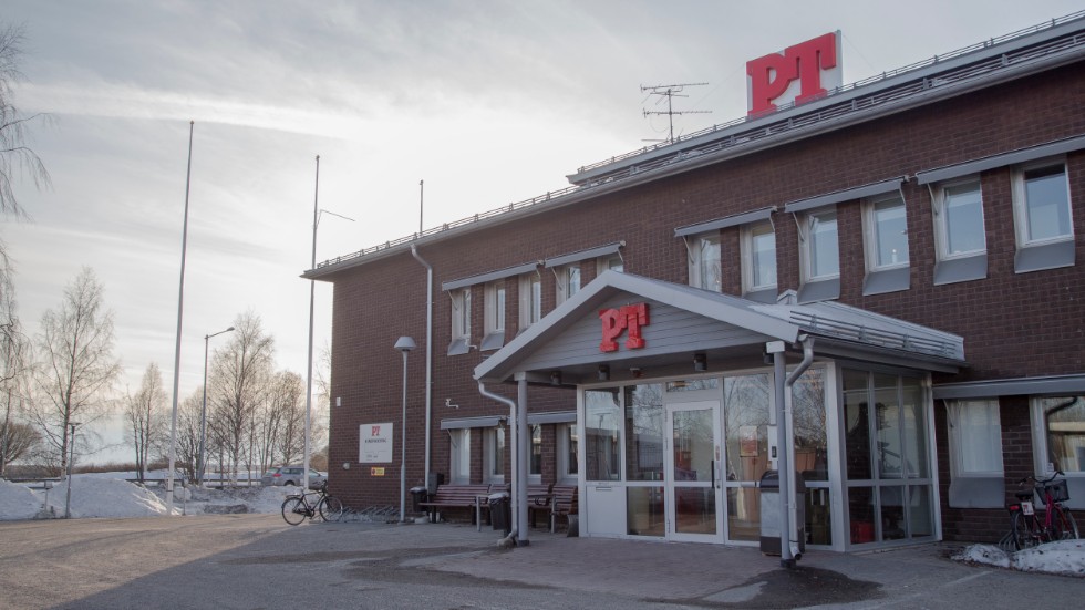 Vi prenumeranter vill ha vår lokaltidning med tillräckligt många journalister för att fortsatt kunna vara lokal och täcka det som händer, konstaterar skribenten. (Arkivbild)