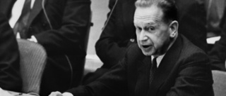 Hammarskjöld hedras vid slottet