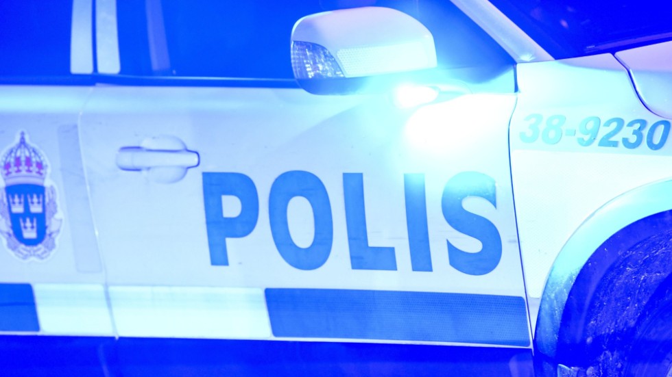 Tidigt på lördagsmorgonen larmades polisen om en smitningsolycka i Visby hamn.