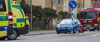 Två bilar kolliderade i centrala Motala