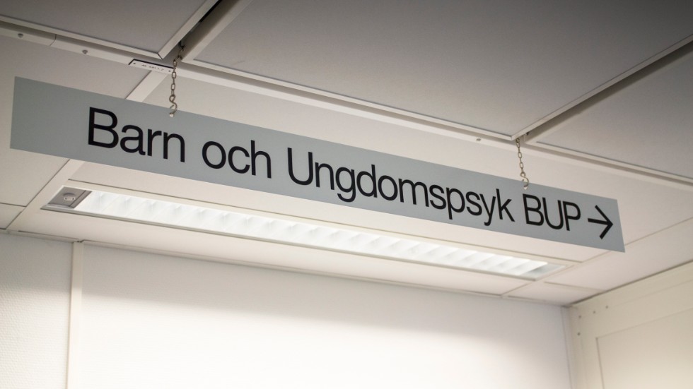 Vänsterpartiet är det enda partiet som har sagt nej till nedskärningar, skriver debattören.