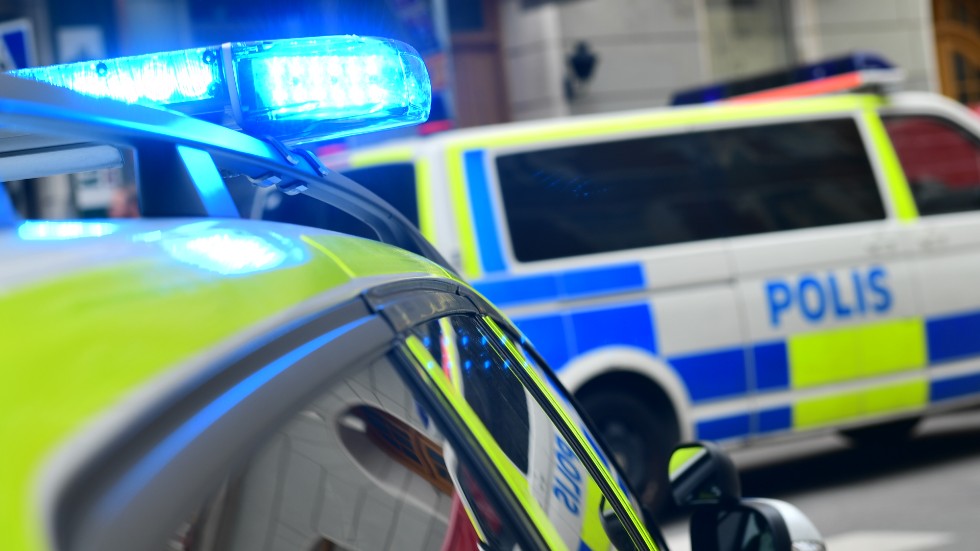En man i 40-årsåldern ska ha misshandlats med ett järnrör. Arkivbild.