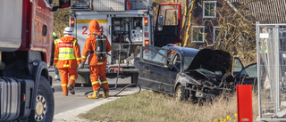 Bil började brinna under pågående färd