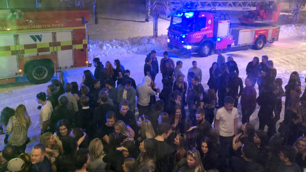 Stadshotellet fick utrymmas när brandlarmet gick strax före klockan ett på natten mot annandagen.