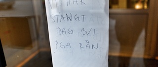 Flera patruller i jakt på rånare