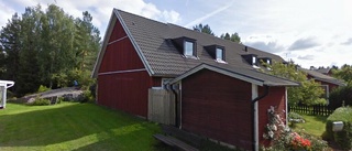 135 kvadratmeter stort radhus i Enköping sålt för 2 700 000 kronor