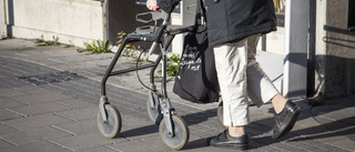 Trångt för oss med rollator på Apoteket