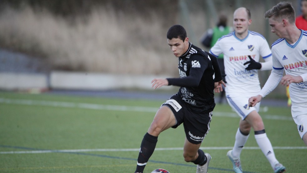 Marcelo Oliveira satte Fannas andra mål mot Sollentuna.
