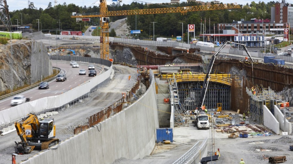 Att rusta upp infrastrukturen är en viktig investering,  skriver Elisabeth Svantesson, Maria Stockhaus (M) och Marta Obminska.