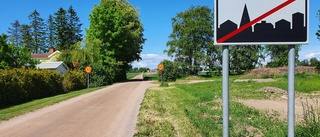 Stranden blev sönderkörd – nu stängs vägen till badet