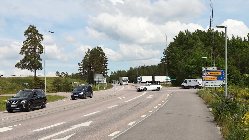 En detaljplan ska tas fram för en cirkulationsplats i den vältrafikerade korsningen Stockholmsvägen-Österleden.