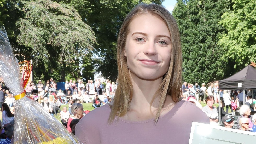Maxine Olsson utsågs till Årets idrottsprofil 2018. Nu är det dags att söka årets stipendium. Det finns 16 stycken på totalt 210 000 kronor.