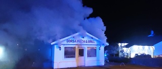 Restaurang totalskadades i brand