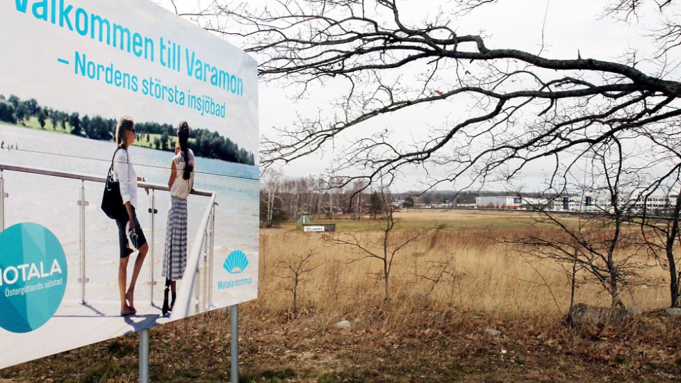 Området i Varamon intill riksväg 50 är åter aktuellt för idrottsarenor.