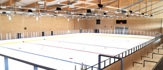 Farlig sporthall pekas ut i Knivsta