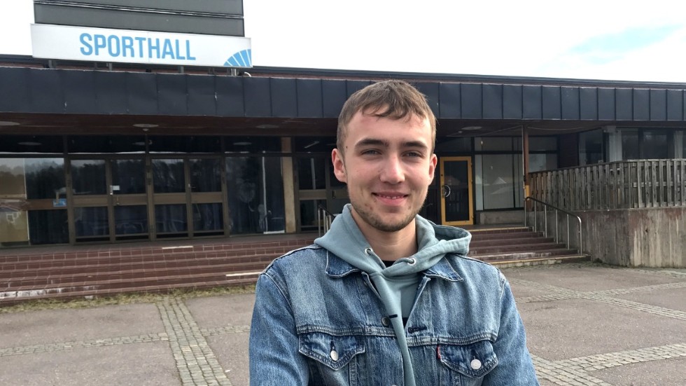 Poängspelare i Borensbergs IBC, men egentligen en lagspelare. Nu tar Melker Wigren chansen i Solfjäderstadens division 1-trupp. "Jag ger allt varje match", säger han.