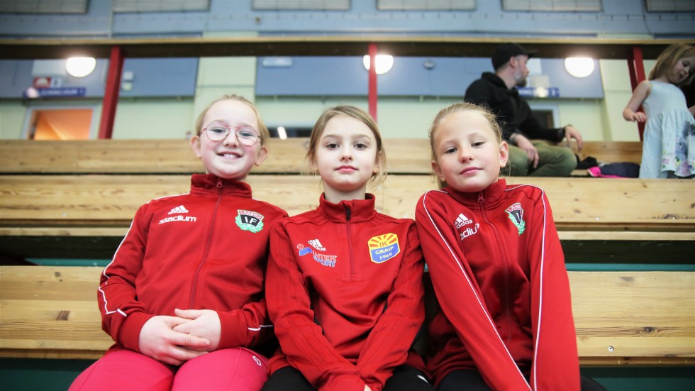 Nova Jonsson, Valentina Hansson och Signe Alfsdotter Hansson såg alla fram emot en spännande kväll.