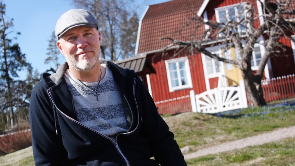 Thomas Johansson, en av delägarna i det familjeägda besöksmålet Katthult, hoppas att det ska gå att öppna gården för besök även i sommar. "Men vi avvaktar in i det sista med beslut".