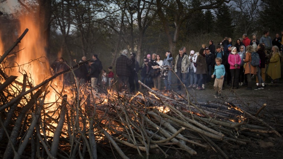 Förra året hotades firandet av eldningsförbud på grund av torka, men trots att många ställde in själva elden kunde brasan tändas vid Fridhem.