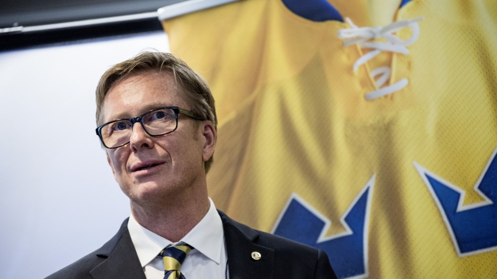 Tommy Boustedt slutar sin anställning på Svenska Ishockeyförbundet.