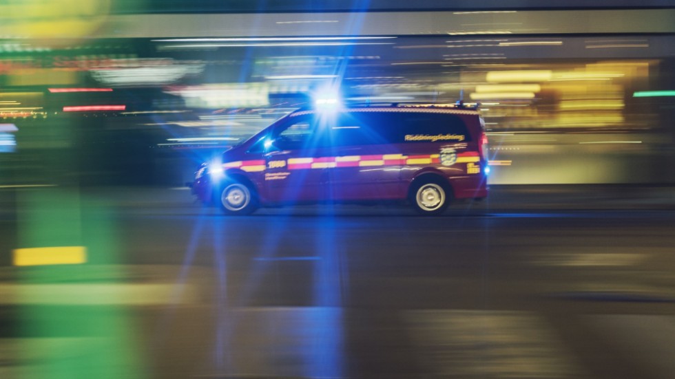 Begränsad framkomlighet gällde på vägen en stund efter olyckan.