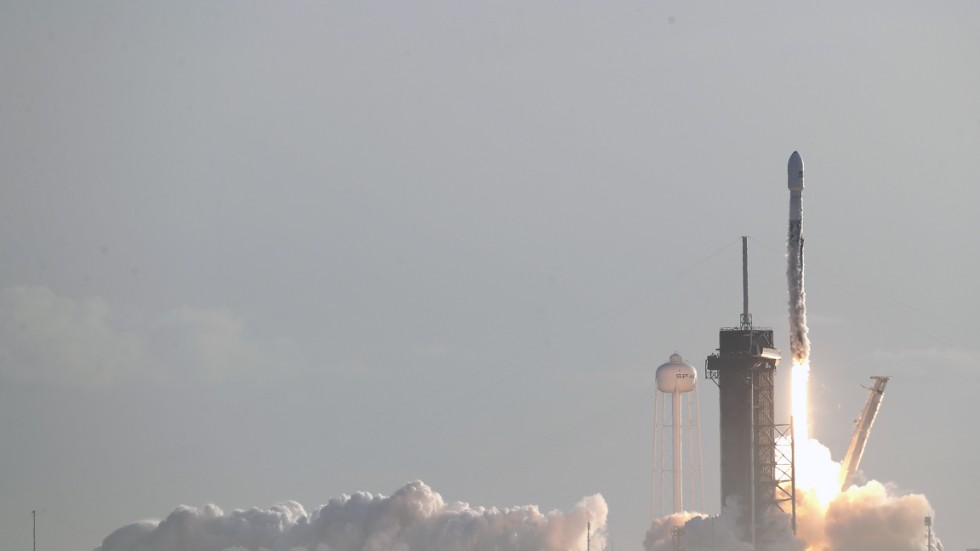 Den 18 mars sköt Space X upp en raket med omkring 60 Starlink-satelliter från Kennedy Space Center i Florida, USA.