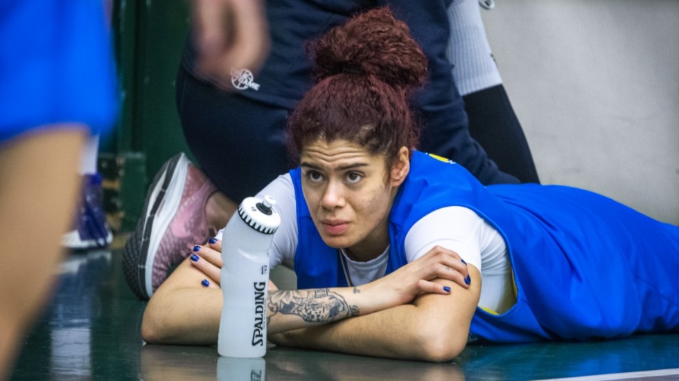 Flyttlasset går till Ryssland för svenska basketstjärnan Amanda Zahui. Arkivbild.